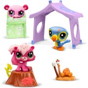 Littlest Pet Shop Camping Play Pack with Virtual Code