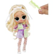 LOL Surprise Tweens Series 2 Fashion Doll Goldie Twist with 15 Surprises