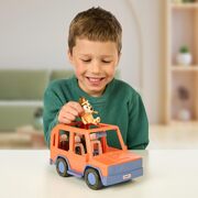 Bluey Heeler Family Road Trip 4WD Vehicle Playset with Mum